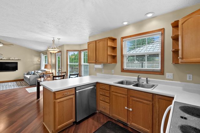 3061 Mandarin Grove Lane, Kalamazoo, MI 49004
