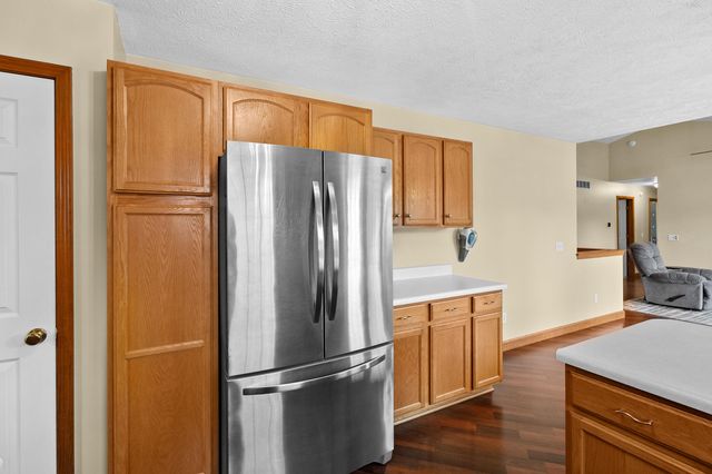 3061 Mandarin Grove Lane, Kalamazoo, MI 49004