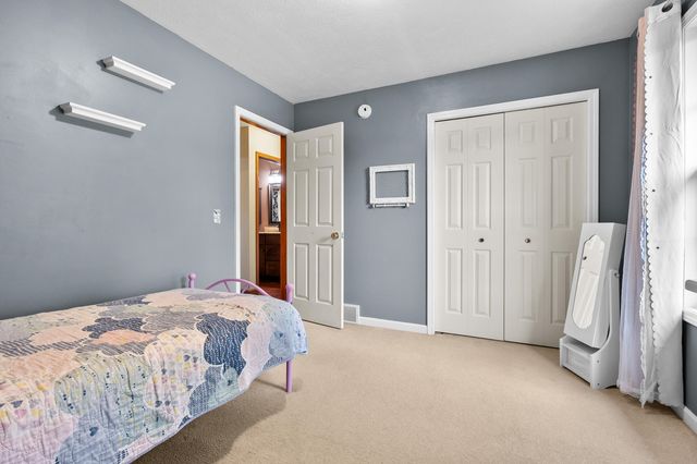 3061 Mandarin Grove Lane, Kalamazoo, MI 49004