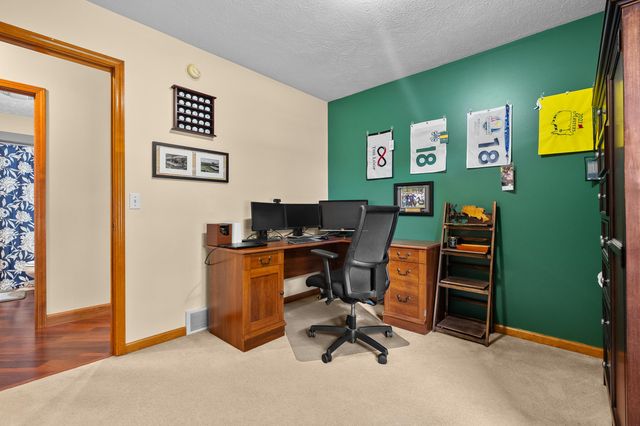 3061 Mandarin Grove Lane, Kalamazoo, MI 49004