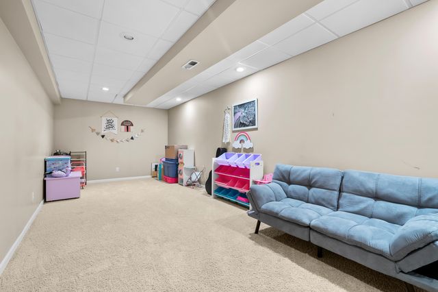 3061 Mandarin Grove Lane, Kalamazoo, MI 49004