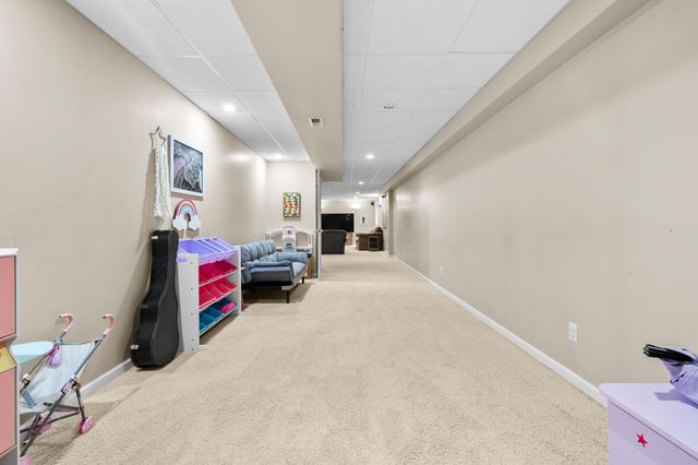 3061 Mandarin Grove Lane, Kalamazoo, MI 49004