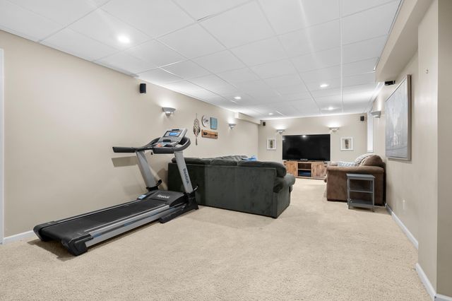 3061 Mandarin Grove Lane, Kalamazoo, MI 49004