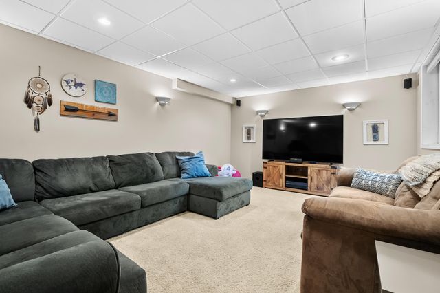 3061 Mandarin Grove Lane, Kalamazoo, MI 49004