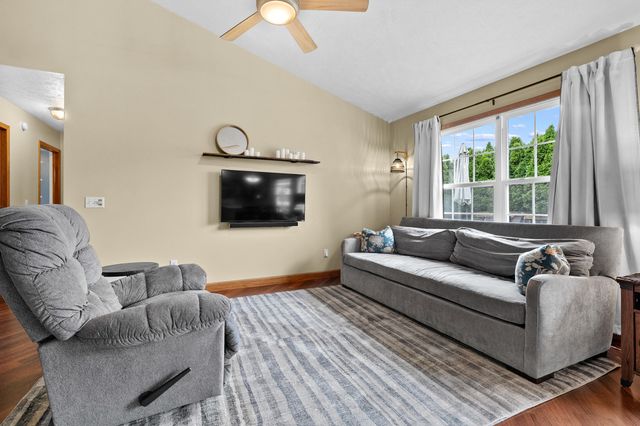 3061 Mandarin Grove Lane, Kalamazoo, MI 49004