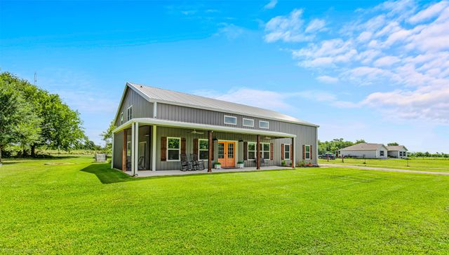 37568 State Highway 64, Wills Point, TX 75169