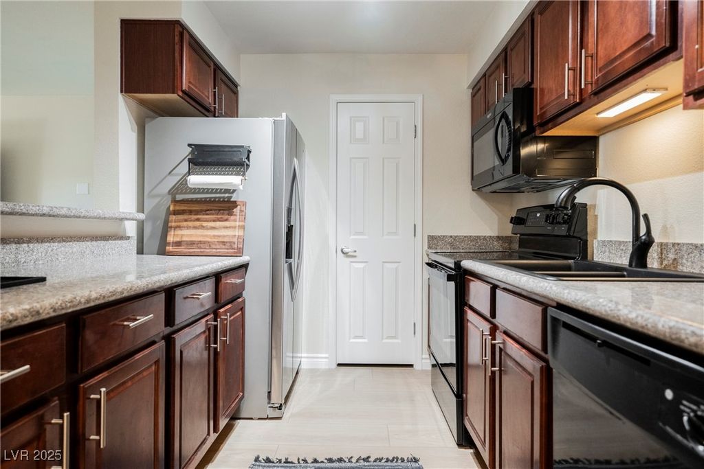Image 14 of property listing at 2451 North Rainbow Boulevard 2026, Las Vegas, NV 89108