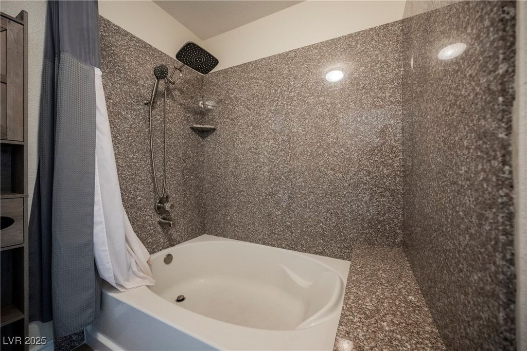 Image 35 of property listing at 2451 North Rainbow Boulevard 2026, Las Vegas, NV 89108