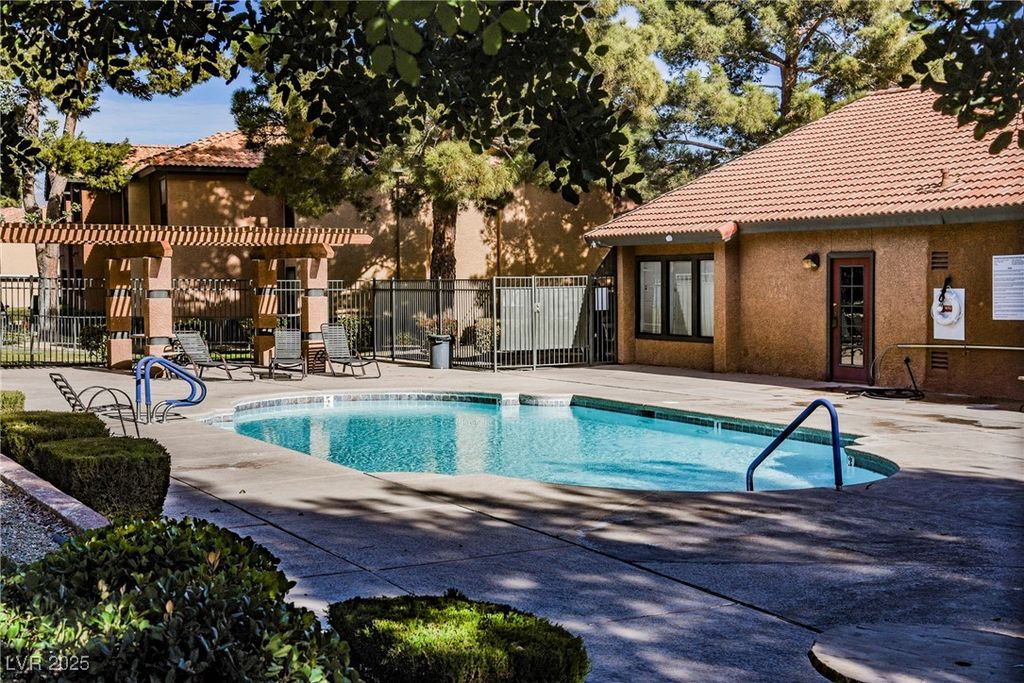 Image 44 of property listing at 2451 North Rainbow Boulevard 2026, Las Vegas, NV 89108