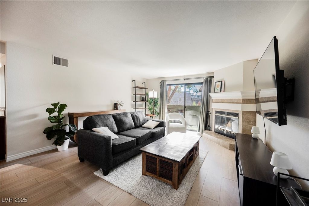 Image 5 of property listing at 2451 North Rainbow Boulevard 2026, Las Vegas, NV 89108