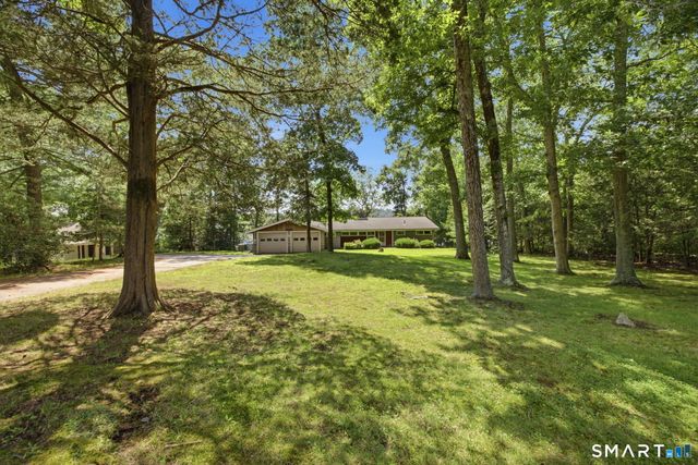 21 Hickory Lane, East Haddam, CT 06423