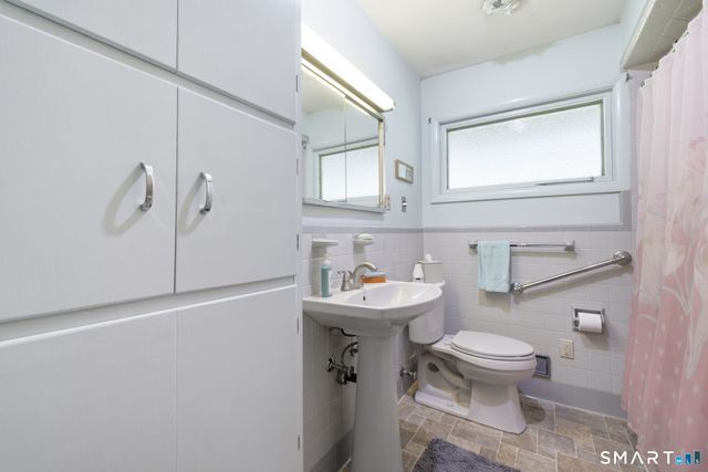21 Hickory Lane, East Haddam, CT 06423