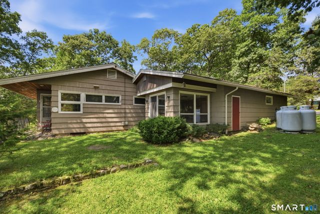 21 Hickory Lane, East Haddam, CT 06423
