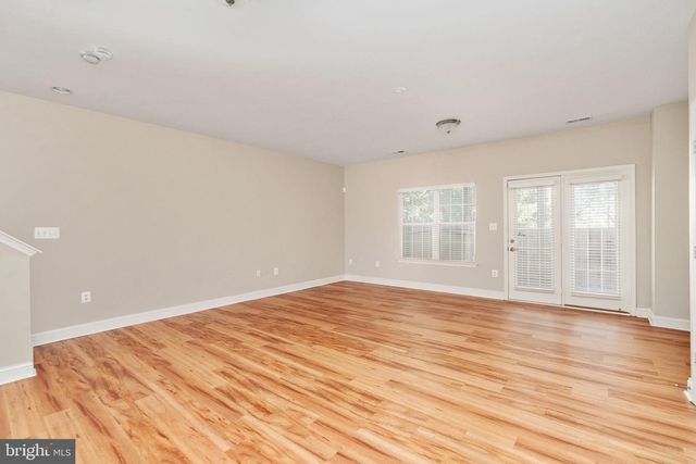 2520 BASIN VIEW LN, Woodbridge, VA 22191