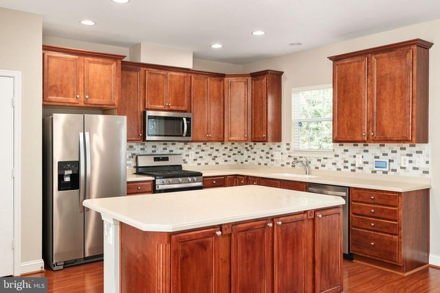 2520 BASIN VIEW LN, Woodbridge, VA 22191