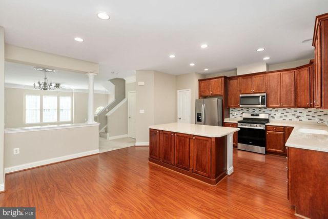 2520 BASIN VIEW LN, Woodbridge, VA 22191