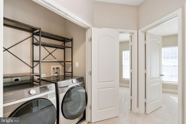 2520 BASIN VIEW LN, Woodbridge, VA 22191