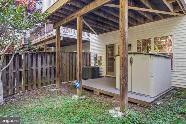 2520 BASIN VIEW LN, Woodbridge, VA 22191