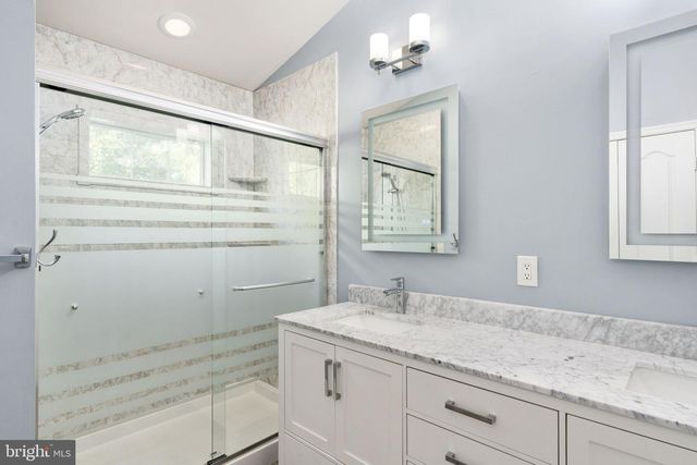 2520 BASIN VIEW LN, Woodbridge, VA 22191
