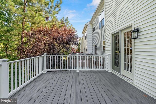 2520 BASIN VIEW LN, Woodbridge, VA 22191