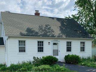 27568 N OWENS Road B, Mundelein, IL 60060