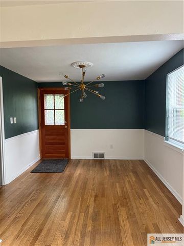 182 Newman Street 2309, Metuchen, NJ 08840