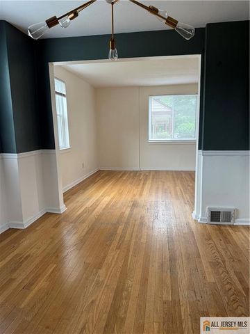 182 Newman Street 2309, Metuchen, NJ 08840