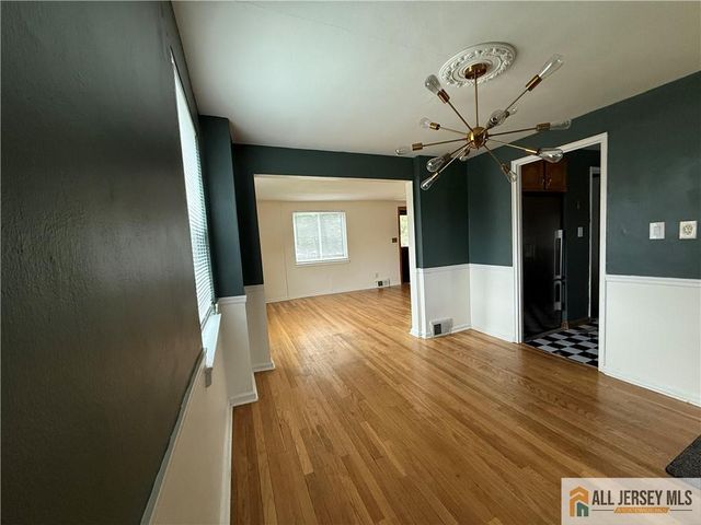 182 Newman Street 2309, Metuchen, NJ 08840