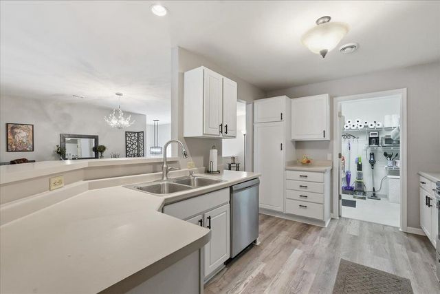 5206 Aspen Way, Madison, WI 53718