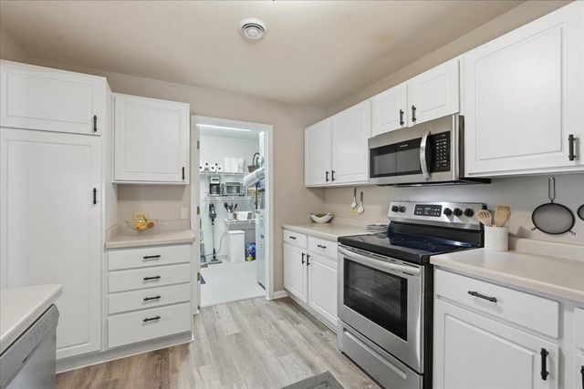 5206 Aspen Way, Madison, WI 53718