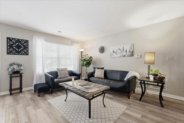 5206 Aspen Way, Madison, WI 53718