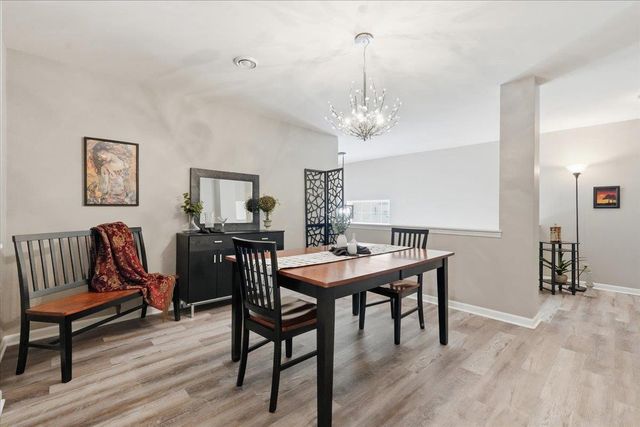 5206 Aspen Way, Madison, WI 53718