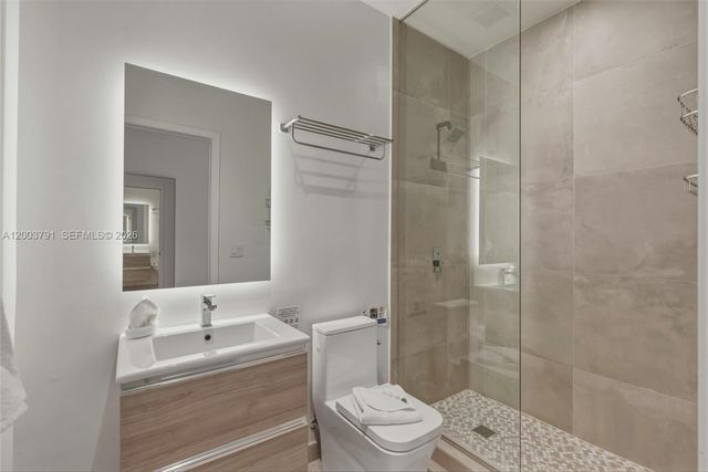 229 SW 9th St 502, Miami, FL 33130