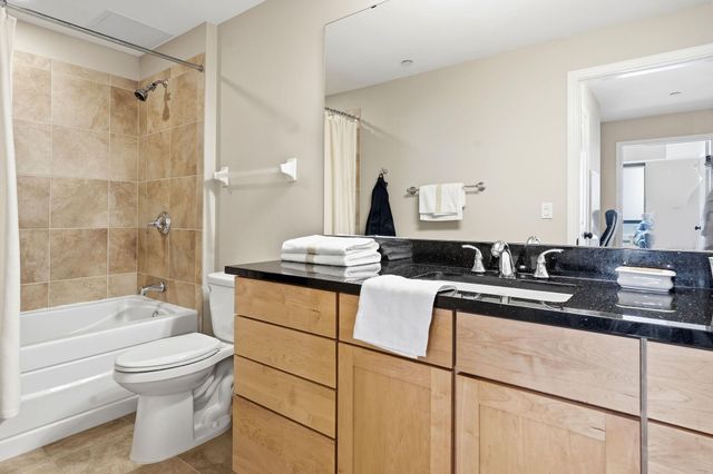 100 3rd Avenue S 2801, Minneapolis, MN 55401