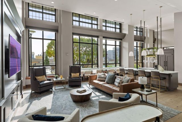 100 3rd Avenue S 2801, Minneapolis, MN 55401