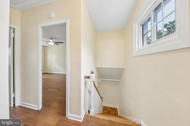 1622 RIPON PL, Alexandria, VA 22302