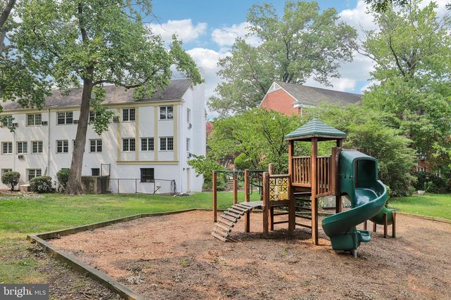 1622 RIPON PL, Alexandria, VA 22302