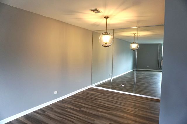 2650 Brookwood Way Drive 118B, Rolling Meadows, IL 60008