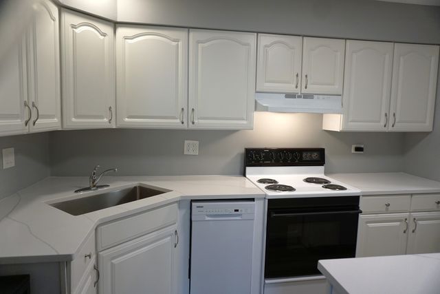 2650 Brookwood Way Drive 118B, Rolling Meadows, IL 60008