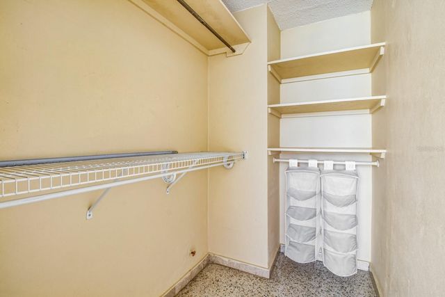 COND. LAGUNA GARDENS II 2 AVE. LAGUNA 9A, Carolina, PR 00979