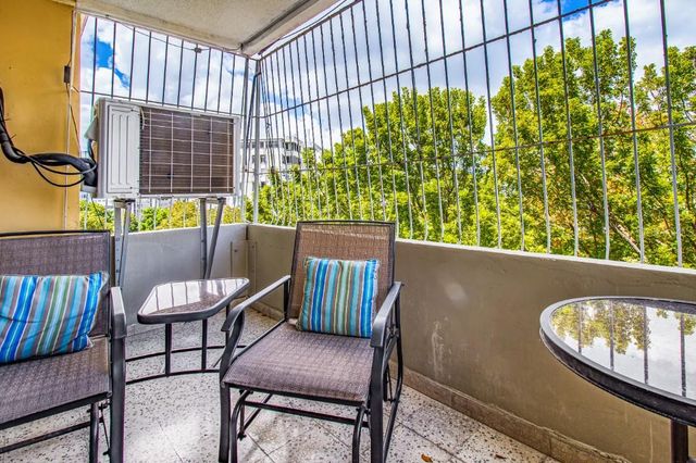 COND. LAGUNA GARDENS II 2 AVE. LAGUNA 9A, Carolina, PR 00979