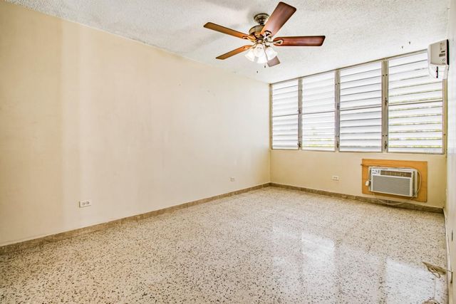 COND. LAGUNA GARDENS II 2 AVE. LAGUNA 9A, Carolina, PR 00979
