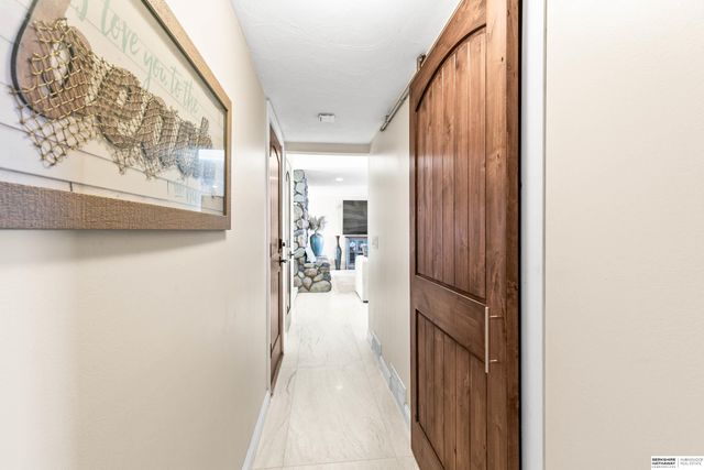 47 Ginger Woods Road, Valley, NE 68064