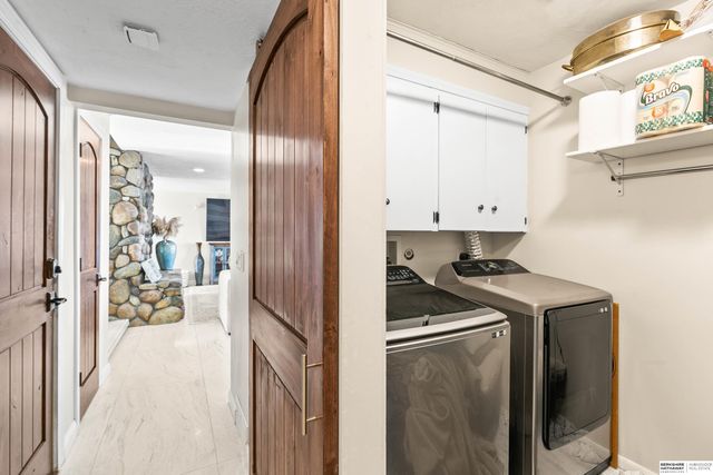 47 Ginger Woods Road, Valley, NE 68064