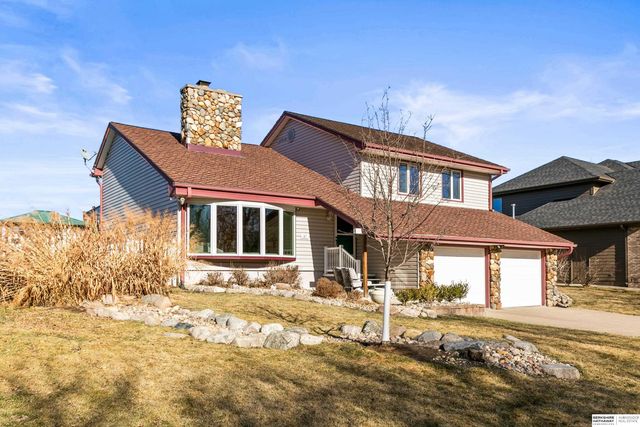 47 Ginger Woods Road, Valley, NE 68064
