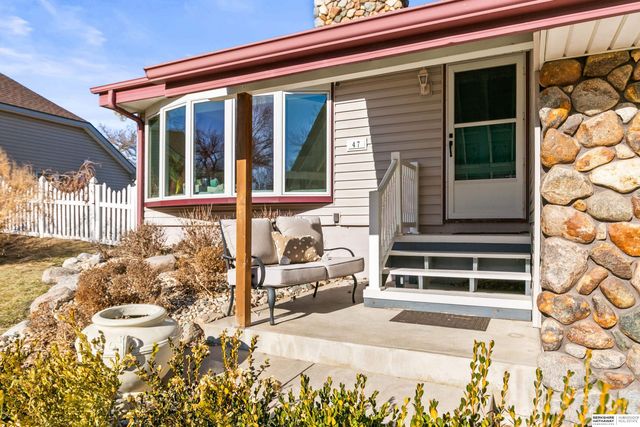 47 Ginger Woods Road, Valley, NE 68064