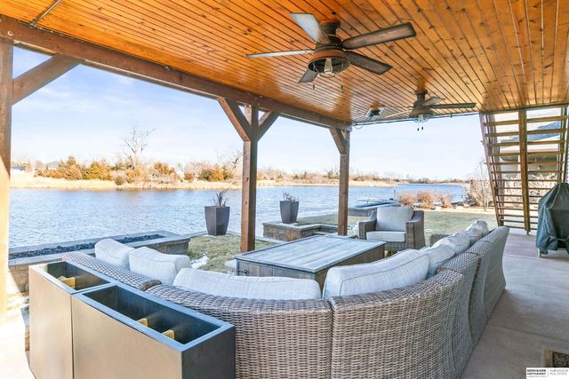 47 Ginger Woods Road, Valley, NE 68064