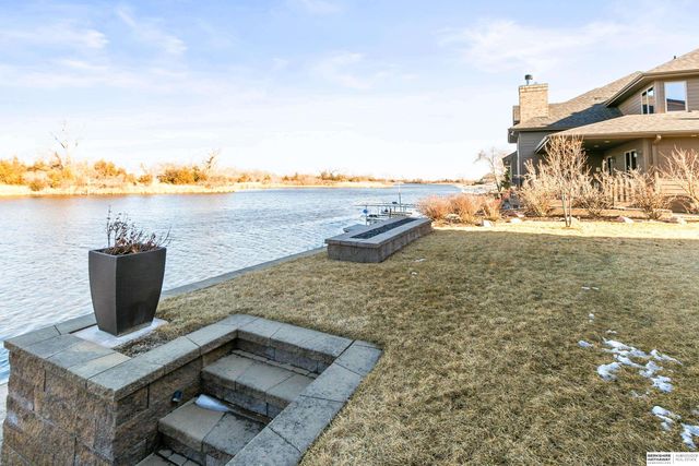 47 Ginger Woods Road, Valley, NE 68064