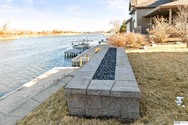 47 Ginger Woods Road, Valley, NE 68064