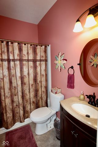 54 W High Street, Mooresville, IN 46158